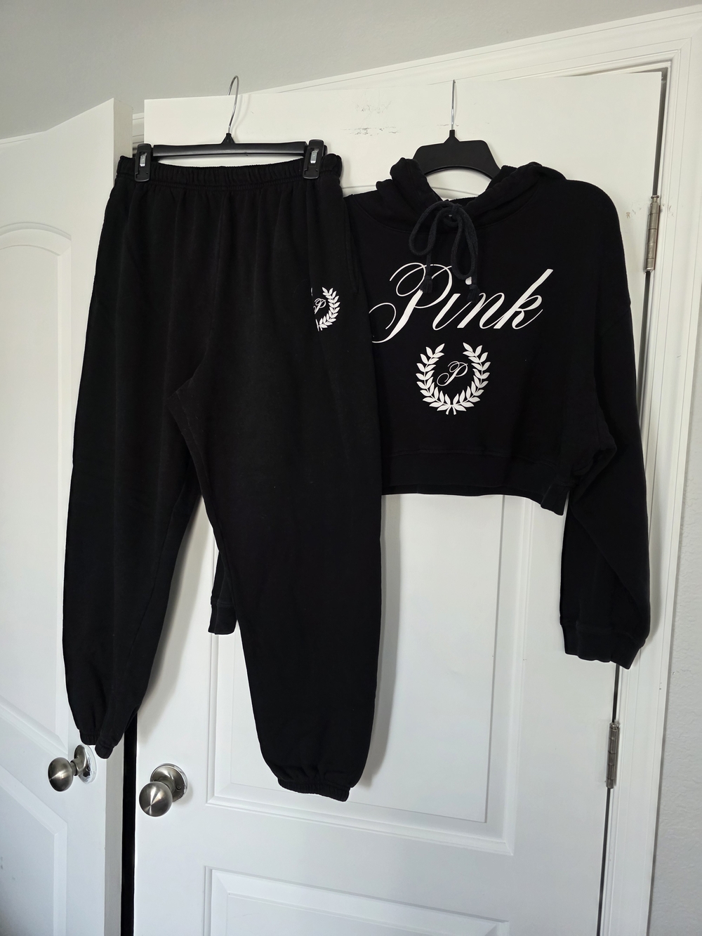 PINK Victoria's Secret Black Cozy Sweatshirt - Picture 2 of 8